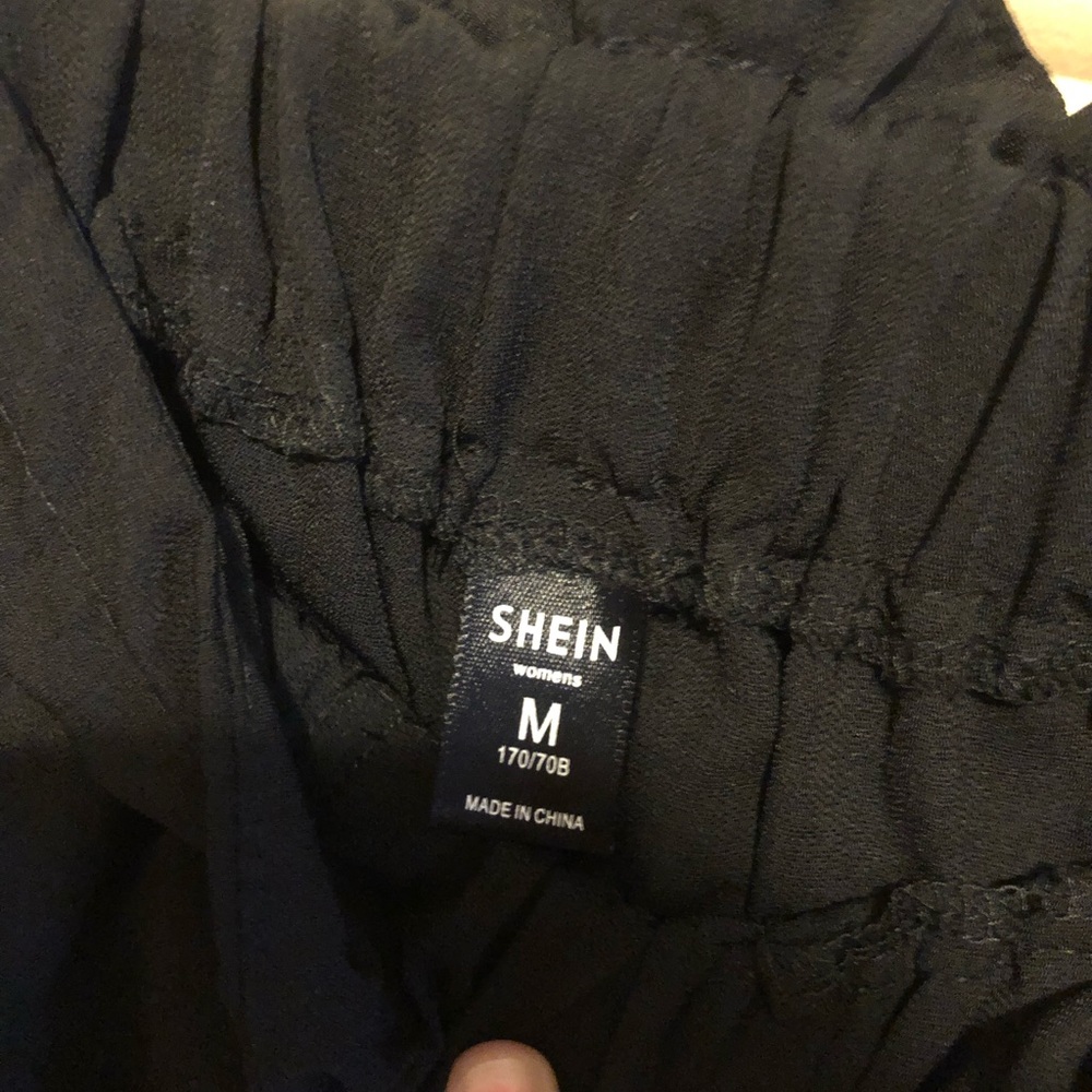 Shorts - Picture 3 of 3